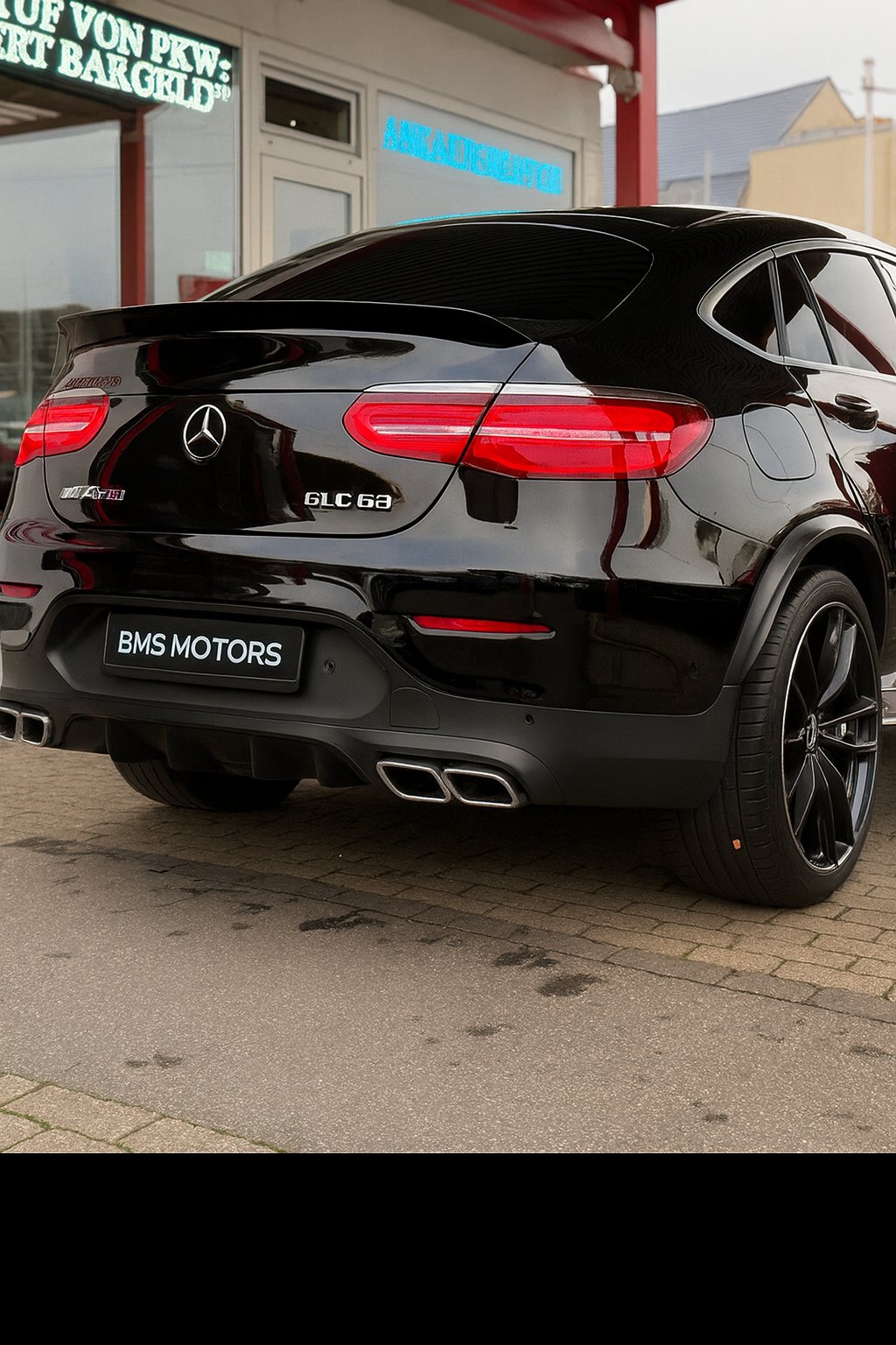 Mercedes-AMG GT Noir Vue 2